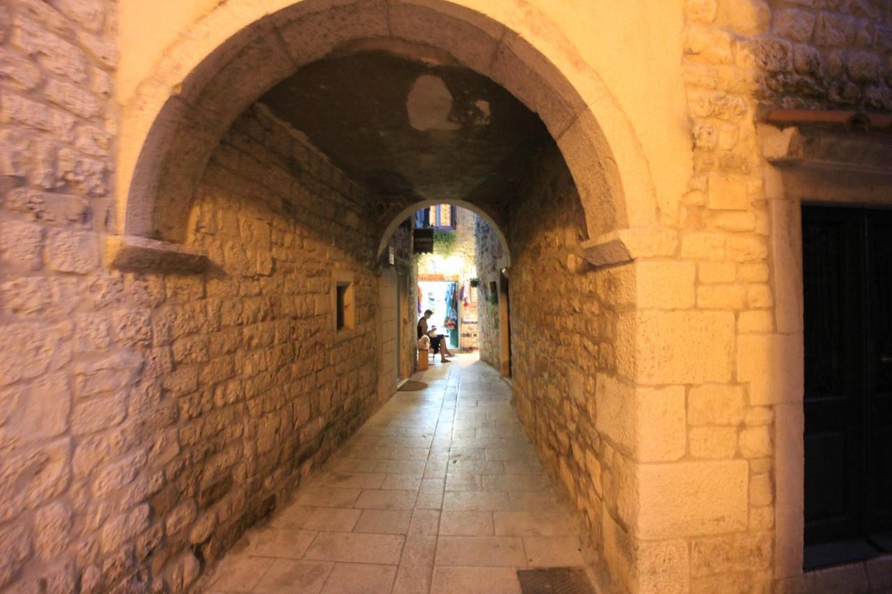 Town House In The Centre Of Historic Trogir Βίλα Εξωτερικό φωτογραφία