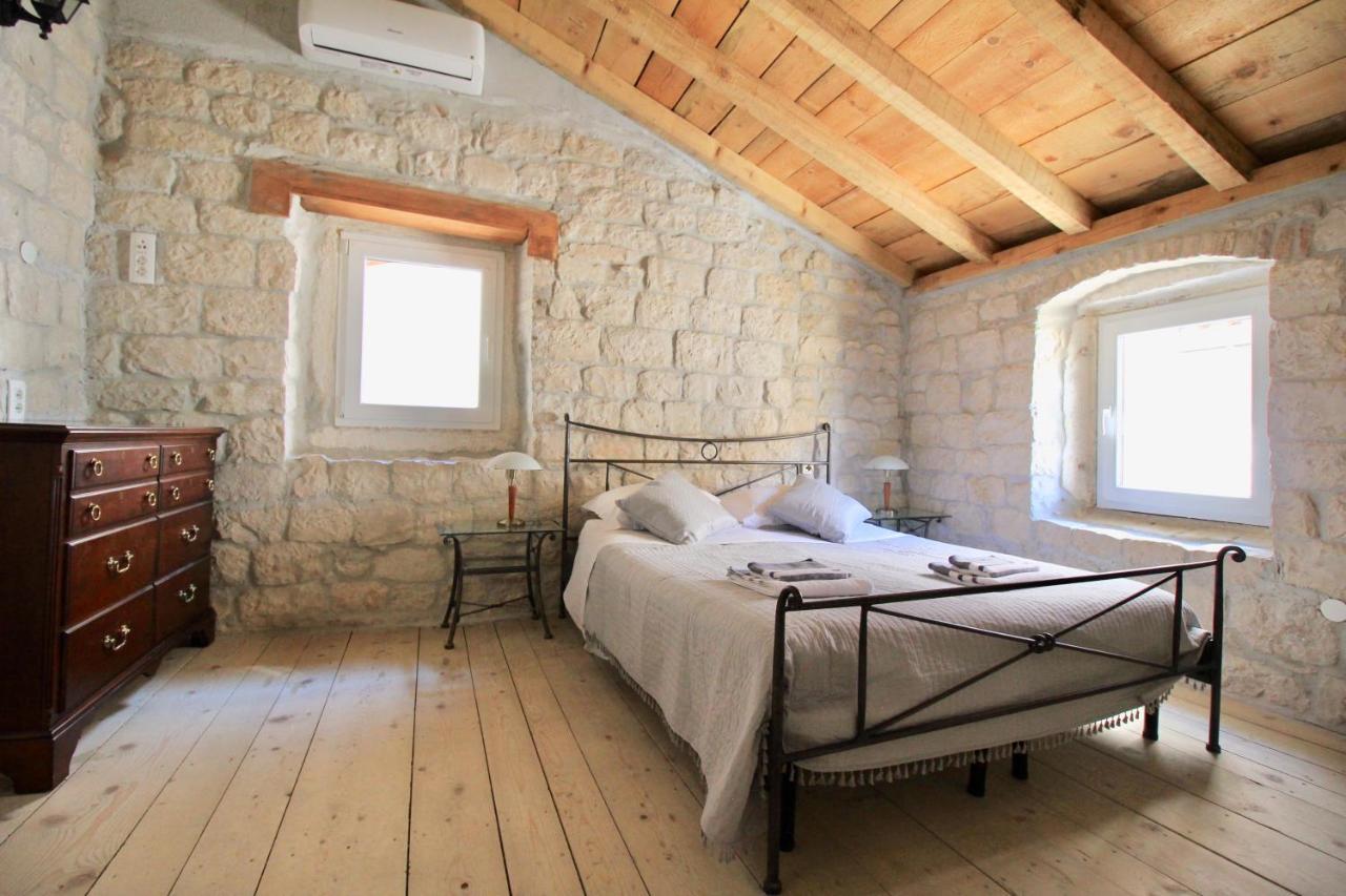 Town House In The Centre Of Historic Trogir Βίλα Εξωτερικό φωτογραφία